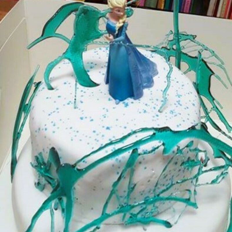 Frozen Enchantment Cake