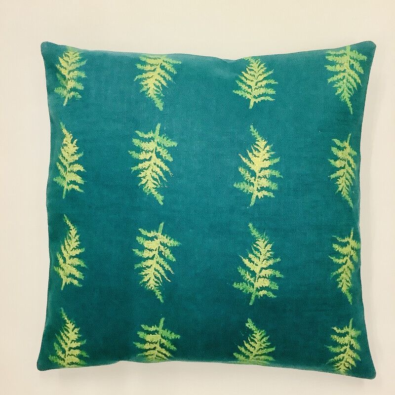 Green Small Fern linen cushion
