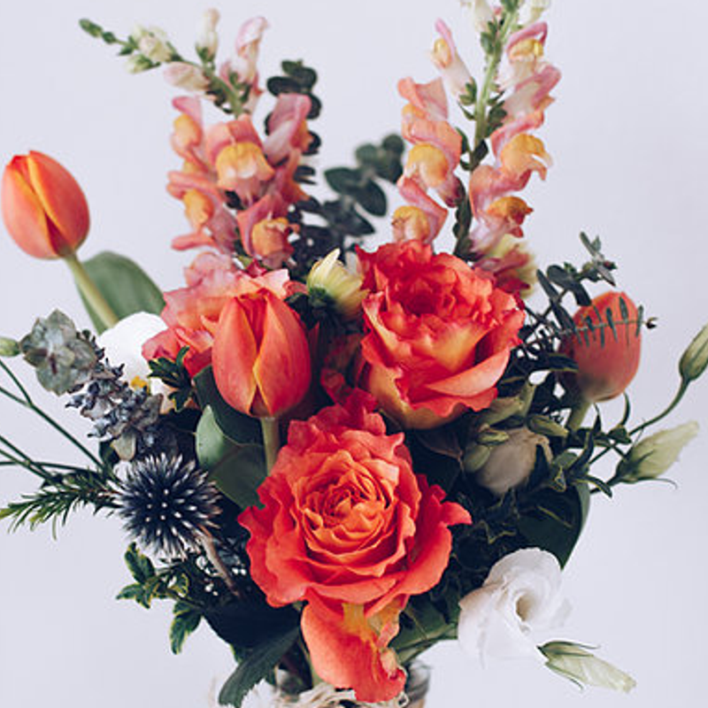 Grab and go floral bunch - Oranges