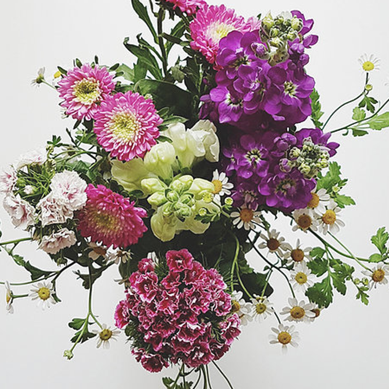 Grab and go floral bunch - Pinks