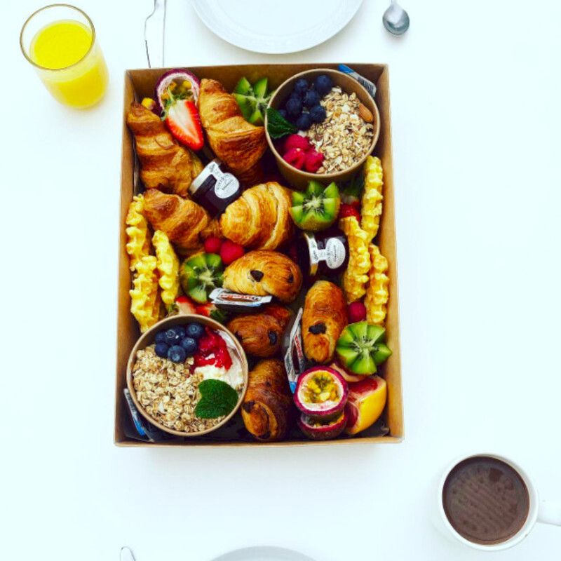 Brunch Box for 4-6 people 